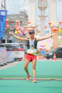 BIB: 5374
                            <button type="button" onclick="openModal(21762184)" class="btn btn-primary btn-sm float-right btn-popup" data-toggle="modal" data-target=".modal-high-quality">
                        <i class="fas fa-shopping-cart"></i> Add to Cart
                    </button>
                                            <button type="button" onclick="isThisMe(21762184, true)" class="btn btn-success btn-sm float-right btn-popup btn-isme hidden" data-toggle="tooltip" data-placement="bottom" title="นี่คือรูปของคุณใช่ไหม คลิกที่นี่เพื่อเอาเข้าอัลบั้ม">
                        <i class="fas fa-plus"></i> Add to album
                    </button>
                    <button type="button" onclick="isThisMe(21762184, false)" class="btn btn-warning btn-sm float-right btn-popup btn-isnotme hidden">
                        <i class="fas fa-ban"></i> Remove from album
                    </button>